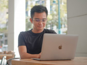 Thời trang Hi-tech - Năm 2025 sẽ có MacBook màn hình &quot;siêu cấp&quot;?