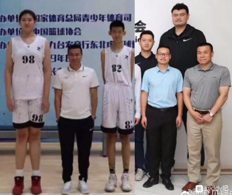 Zhang (số 98) được ví là Yao Ming (phải), huyền thoại sống bóng rổ Trung Quốc