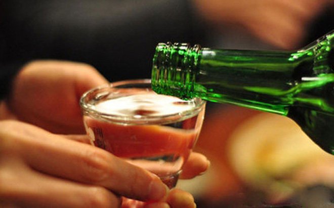 Uống rượu không ăn, cơ thể bạn sẽ phải hứng chịu nguy hiểm nào? 4 việc nên làm để giúp giảm bớt say và giảm tổn thương đường ruột! - 3