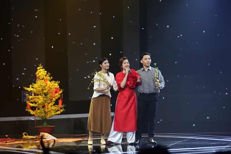Học trò Lưu Thiên Hương khoe giọng hát giàu cảm xúc trên sân khấu "Tỏa sáng ước mơ" - 2