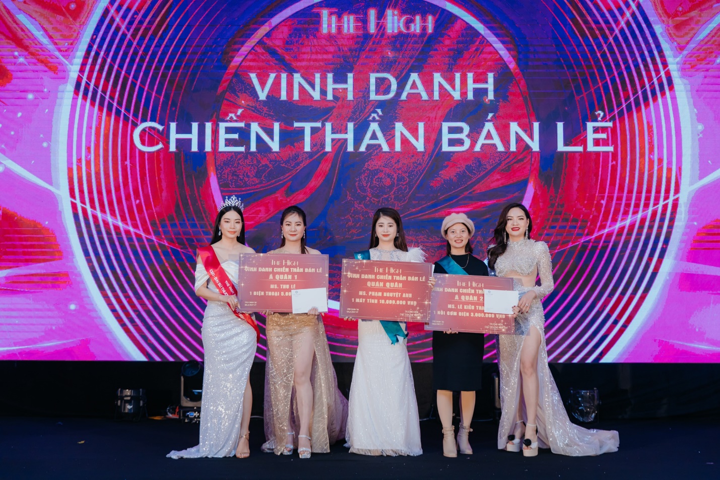Chặng đường nhìn lại những thành tựu nổi bật của The High - 8