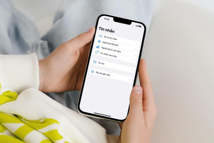 Cách chặn tin nhắn rác trên iPhone. Ảnh: MINH HOÀNG/Canva