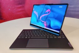 Chiếc laptop ”biến hình” cực sáng tạo vừa xuất hiện tại CES 2023