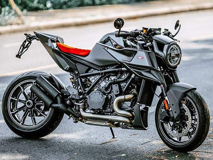 KTM Brabus 1300 R tại Việt Nam có giá hơn 2,2 tỷ đồng - 1