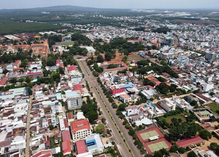 Trong đó có 30 khu công nghiệp đã đi vào hoạt động, tỷ lệ lấp đầy bình quân lên đến 82% diện tích.&nbsp;
