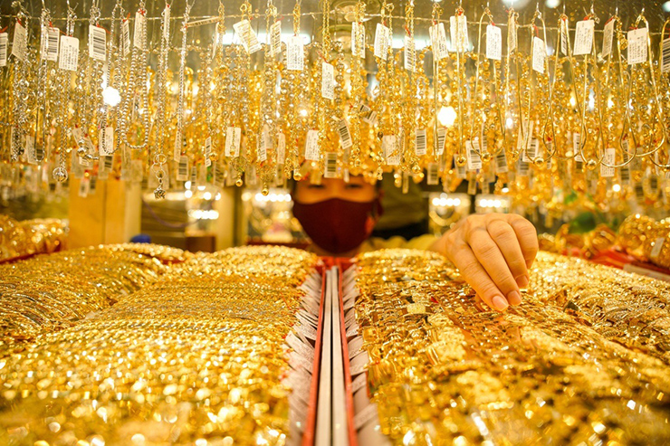 Một trong những món đồ được yêu thích nhất đầu năm mới chính là vàng
