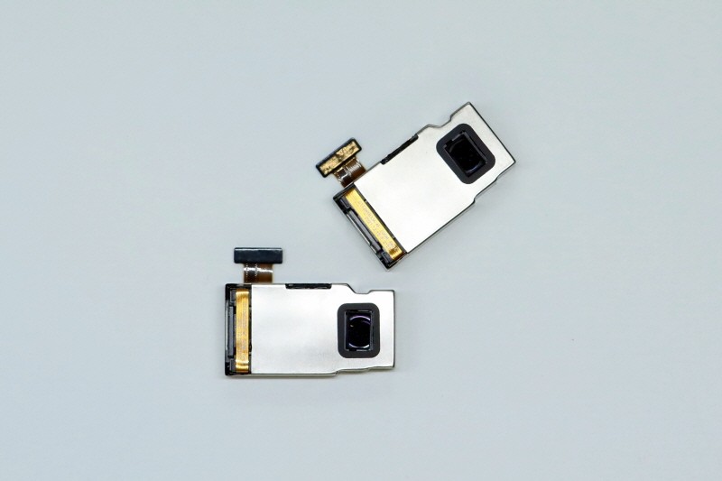 Bật mí về nhà cung cấp ống kính tiềm vọng cho iPhone 15 Pro Max - 1