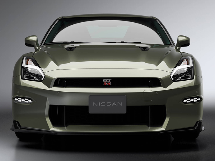 Nissan bổ sung thêm phiên bản đặc biệt cho dòng xe GT-R - 10
