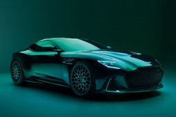 Aston Martin trình làng mẫu siêu xe đặc biệt DBS 770