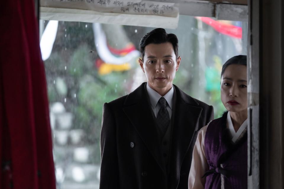 Phần 2 phim 18+ Top 1 toàn cầu của Song Hye Kyo "nhá hàng" nóng hổi - 7