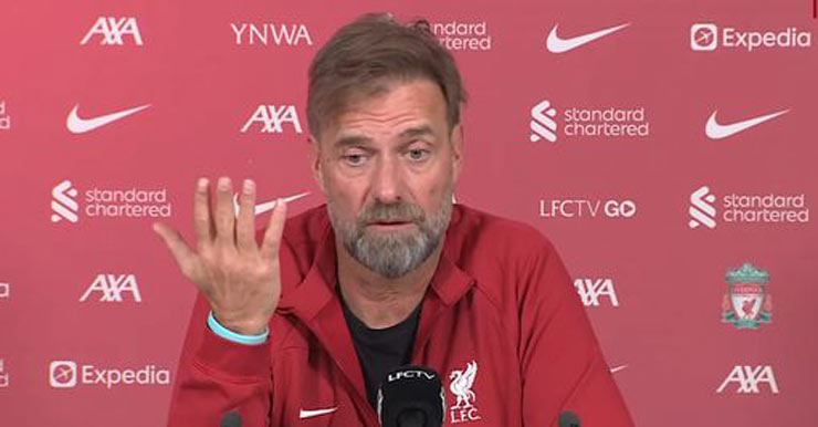 HLV Jurgen Klopp coi việc Chelsea vung "núi tiền"&nbsp;mua cực nhiều cầu thủ là điều thú vị