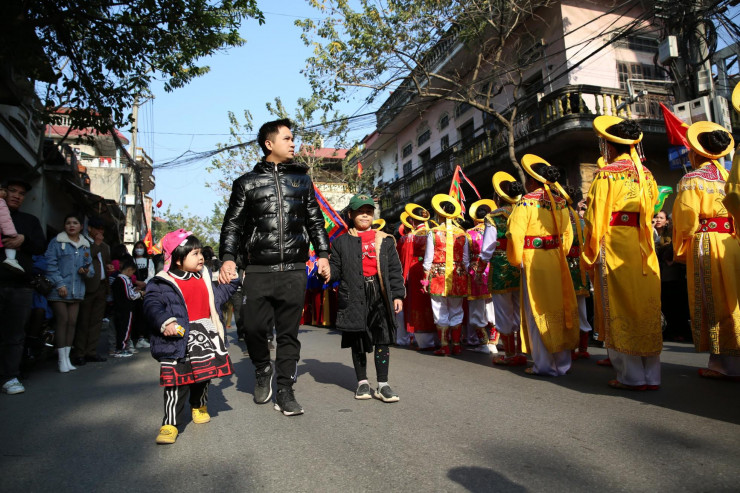 Tưng bừng lễ hội rước pháo khổng lồ ở làng Đồng Kỵ - hình ảnh 7