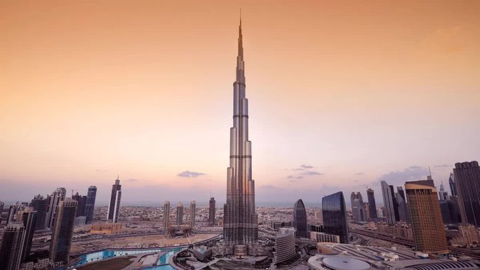 Tháp Burj Khalifa ở Dubai hiện là tòa nhà cao nhất thế giới. Ảnh: iStock