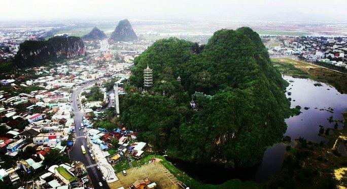 Cùng với hệ thống ma nhai, các cây di sản với nguồn gốc nhuốm màu huyền sử đã tạo nên nét cuốn hút riêng có của Danh thắng Ngũ Hành Sơn, khiến du khách quyến luyến không muốn về