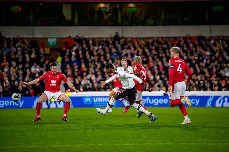 Rashford &#34;tả xung hữu đột&#34; ghi bàn cho MU: Điểm 10 chất lượng, không thể ngăn cản - 2