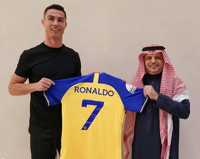 Ronaldo và bản hợp đồng siêu khủng với Al Nassr