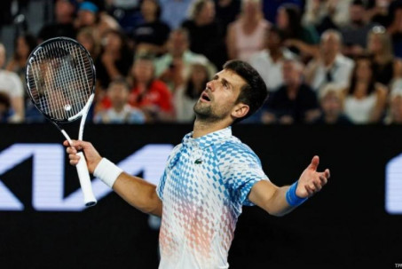 Nóng nhất thể thao tối 27/1: Huyền thoại tin Djokovic không giả chấn thương