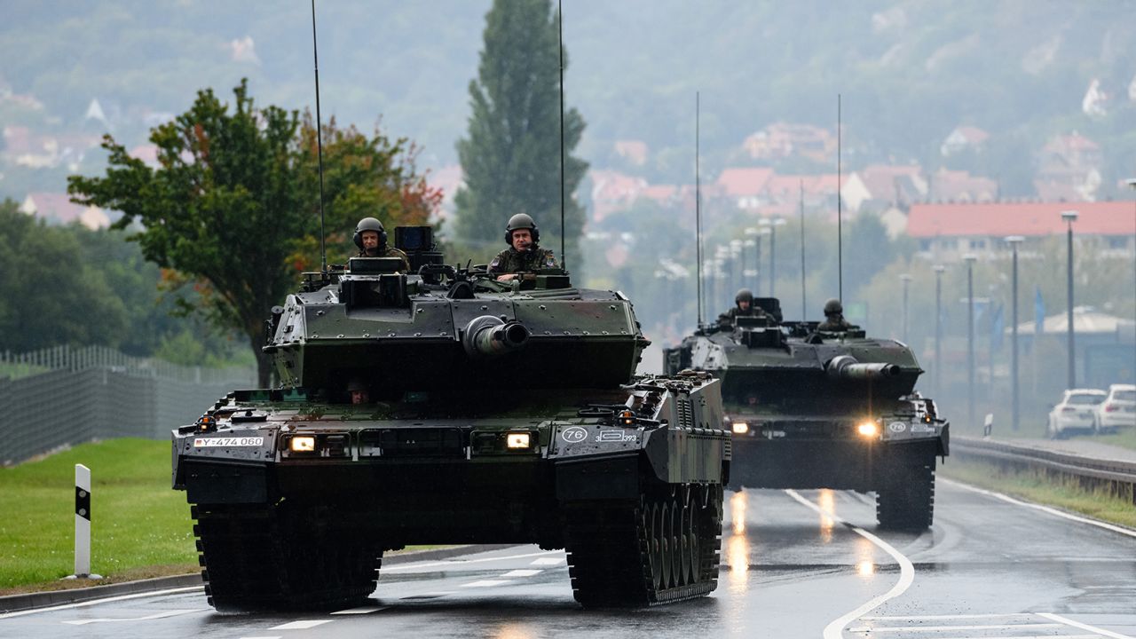 Có những ý kiến cho rằng, Ukraine nên tập trung vào một mẫu xe tăng cụ thể của phương Tây thay vì nhận nhiều loại xe tăng khác nhau.
