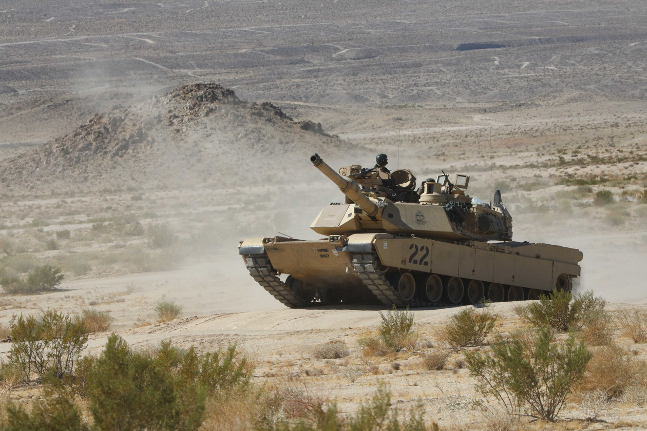 Mỹ sẽ cung cấp cho Ukraine xe tăng Abrams phiên bản M1A2 uy lực.