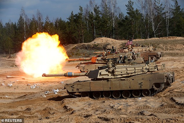 M1A2 Abrams là mẫu xe tăng chủ lực hàng đầu thế giới hiện nay.