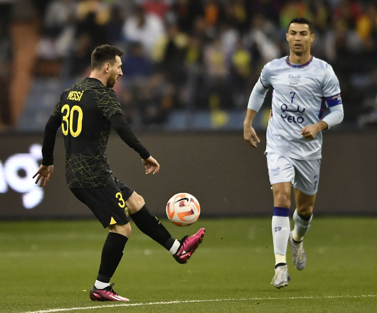 Messi tái đấu Ronaldo trong trận giao hữu khi PSG thắng các ngôi sao giải Saudi Arabia 5-4 hôm 20/1