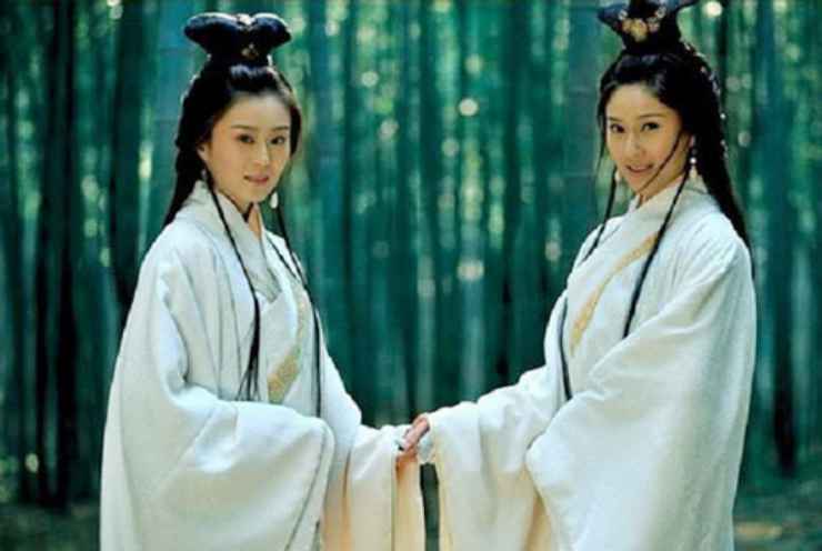 Nhị Kiều là hai chị em xinh đẹp nức tiếng Giang Đông.