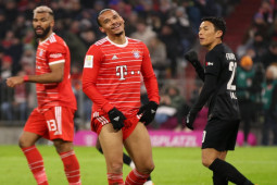 Video bóng đá Bayern Munich - Frankfurt: ”Rơi vàng” phút 69, nối dài ác mộng (Bundesliga)