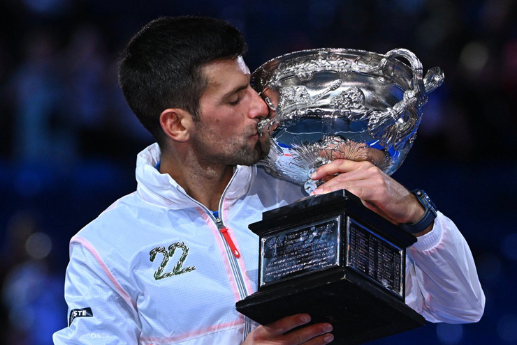 Djokovic cân bằng số danh hiệu Grand Slam với Nadal sau khi vô địch Australian Open 2023