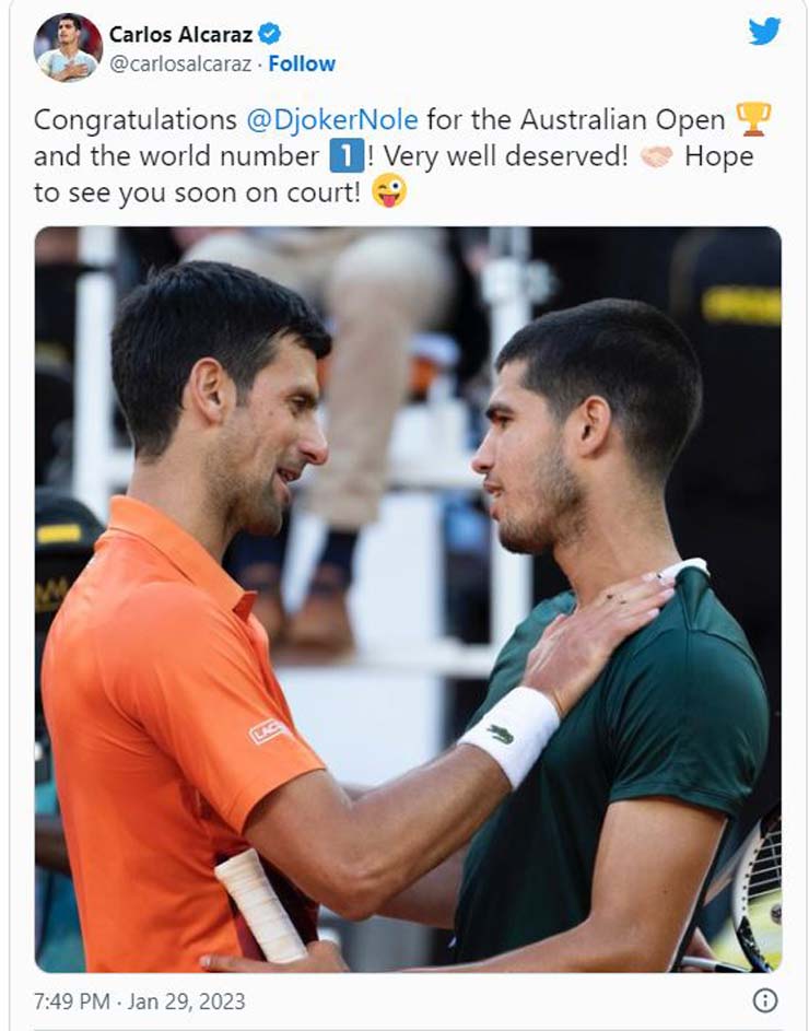 Carlos Alcaraz chia vui với Novak Djokovic dù vừa bị đàn anh soán ngôi số 1 thế giới