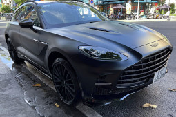 Aston Martin DBX 707 của ông chủ Coffee Trung Nguyên lộ diện trên đường phố