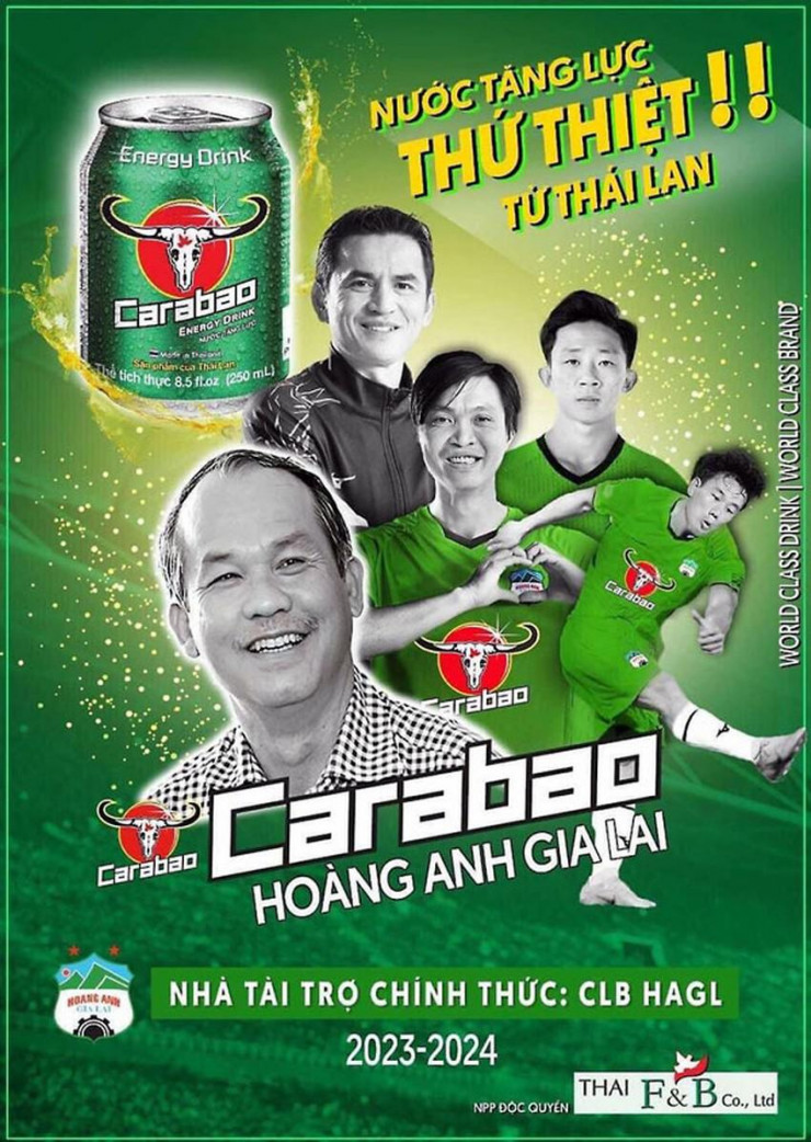 Hình ảnh và logo quảng bá nước tăng lực Carabao này của HA Gia Lai bị VPF “tuýt còi” vì “đụng hàng” nước tăng lực Night Wolf của nhà tài trợ V-League.