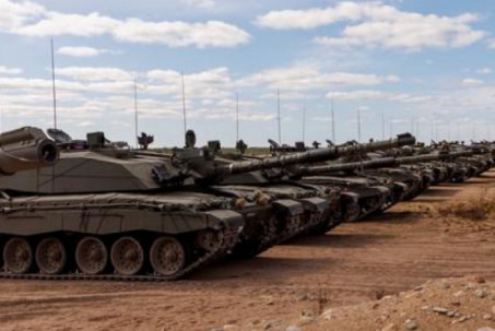 Anh có thể lùi thời điểm cung cấp xe tăng Challenger 2 cho Ukraine