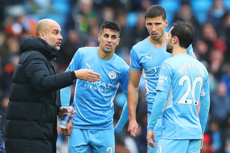 HLV Guardiola mâu thuẫn với nhóm&nbsp;các cầu thủ Bồ Đào Nha của Man City?