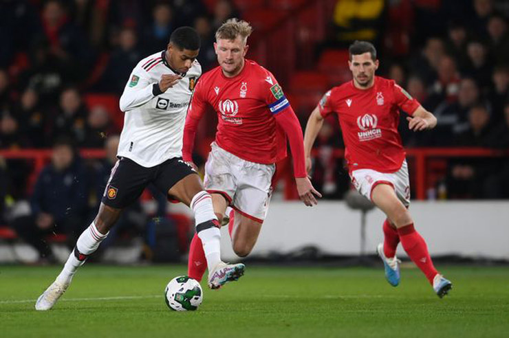 MU đối diện nhiệm vụ nhẹ nhàng sau khi đã thắng đậm Nottingham Forest 3-0 ở lượt đi bán kết League Cup hôm 26/1