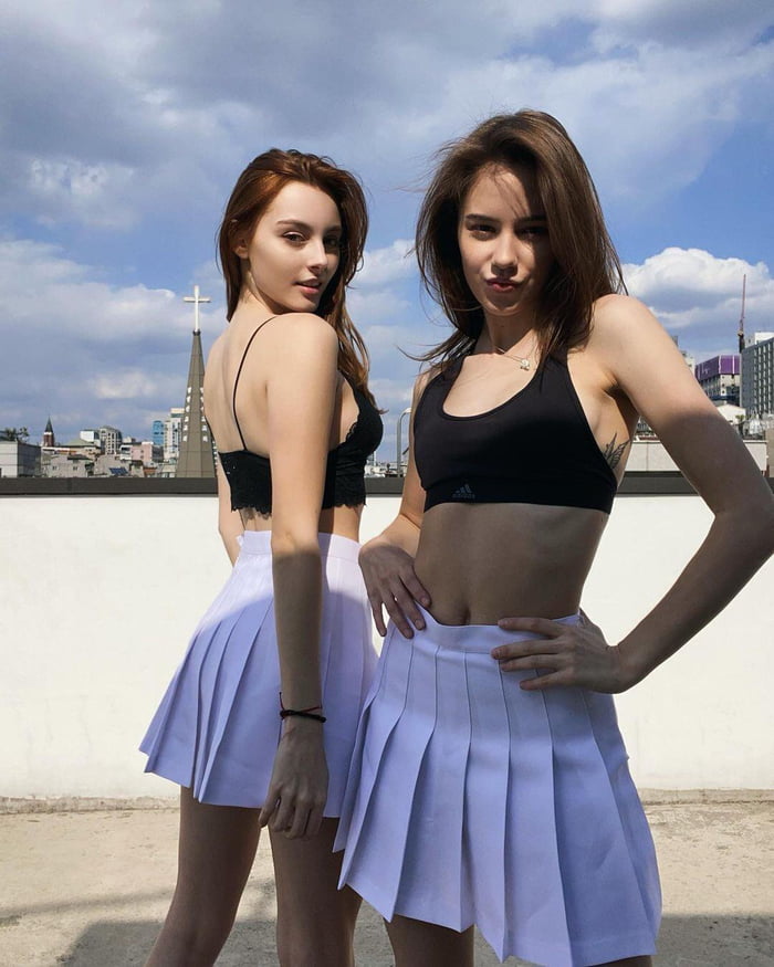 Marina Bondarko và Angelina Romashka nổi tiếng với diện mạo, vóc dáng đẹp.