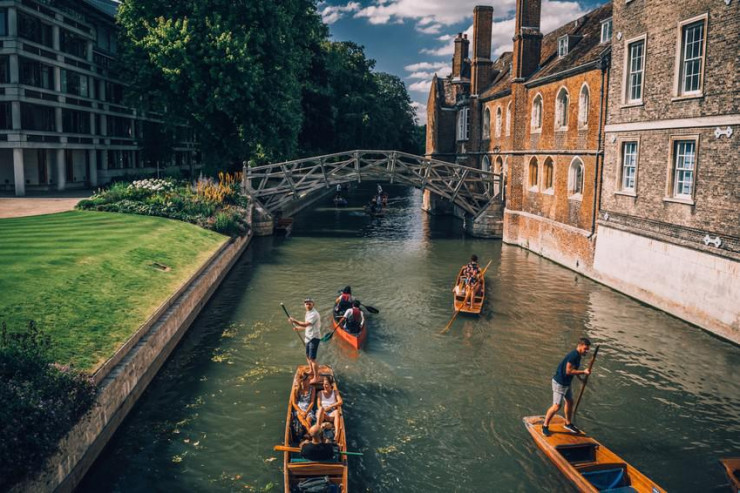 Cambridge với cấu trúc thời trung cổ của các tòa nhà, đây là một số kiến ​​trúc đẹp nhất của Anh. Ảnh: Lonely planet.