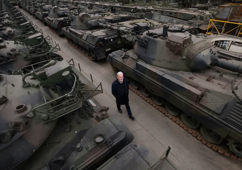 Ông Versluys – người sở hữu 50 xe tăng Leopard 1 của Bỉ (ảnh: Reuters)