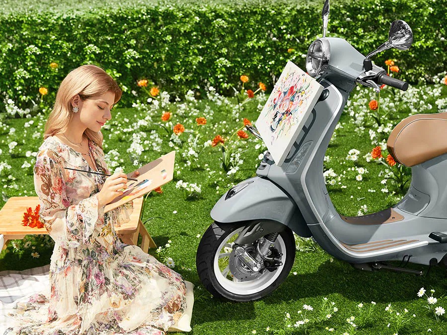 Du xuân trên xe ga &#34;siêu mẫu&#34; với phụ kiện du lịch cực chất của Vespa - 4