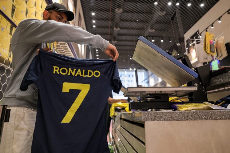 Ronaldo được fan Al Nassr ủng hộ vô điều kiện