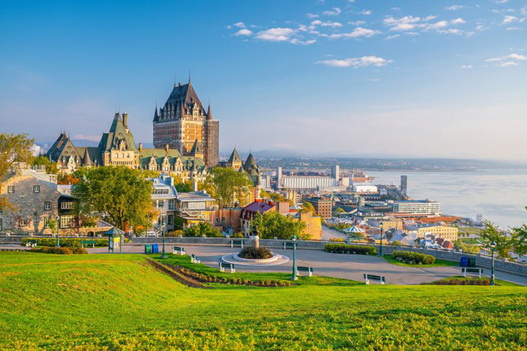 Quang cảnh thành phố Québec, Canada cực kỳ lãng mạn ở mọi ngóc ngách. Là Di sản Thế giới được UNESCO công nhận, địa điểm quyến rũ này là một trong&nbsp; những nơi tốt nhất của Canada&nbsp;để đi du lịch vào dịp Valentine.
