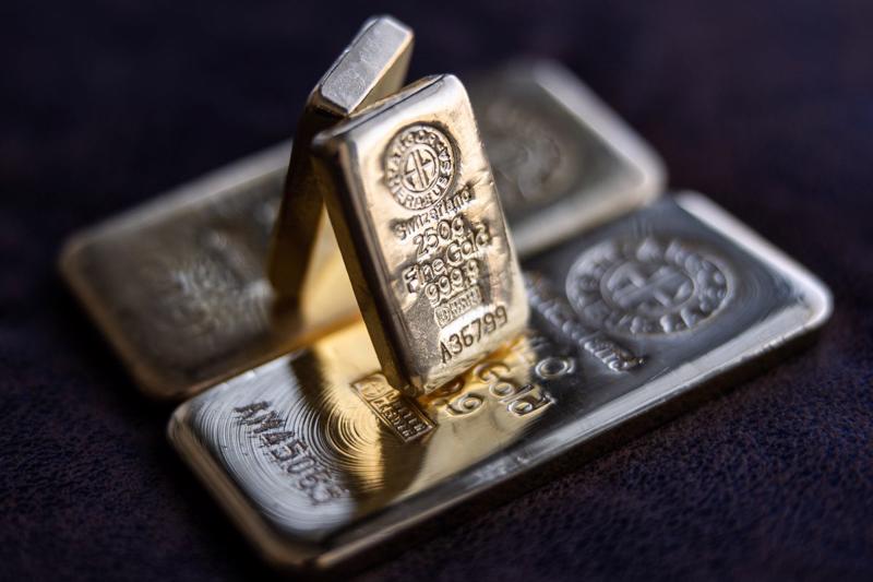 Dự báo giá vàng ngày 10/2: Vàng tiếp tục tăng mạnh - 1