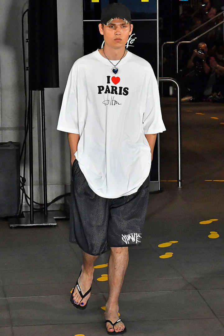 Vetements mùa xuân 2020.