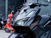 Xe máy - Xe đạp - Honda Air Blade 160 vs Vario 160: Cùng phân khúc chọn xe nào đáng &quot;đồng tiền bát gạo&quot;?