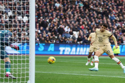 Video bóng đá West Ham - Chelsea: Sơ sẩy trước người cũ, VAR cứu khỏi thất bại (Ngoại hạng Anh)