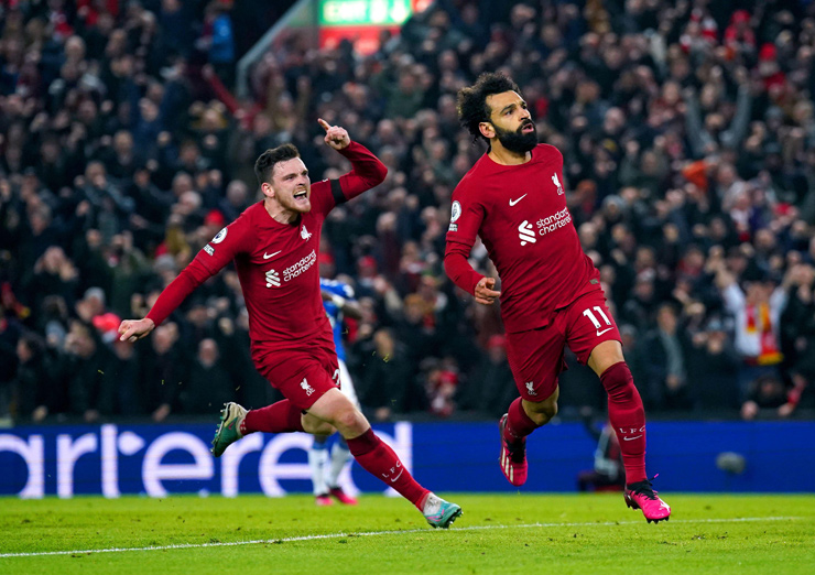 Salah và Liverpool đi vào lịch sử ở derby Merseyside