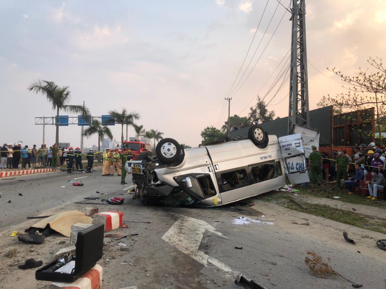 Vụ tai nạn 8 người chết ở Quảng Nam: Xe khách chạy tốc độ bao nhiêu? - 2