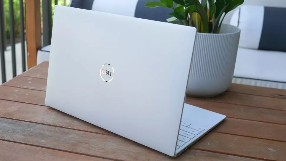 Danh sách laptop đáng mua nhất đầu năm 2023 - 1
