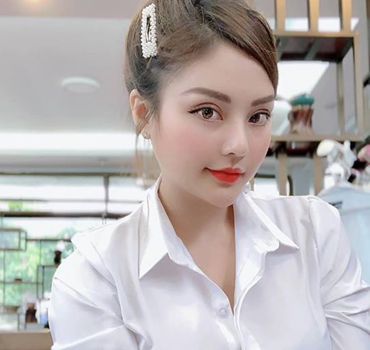 Nguyễn Trà My từng tham gia dự án phim hài "Đại gia chân đất". Ngoài ra, cô còn đảm nhận vai thư ký, trợ lý trong phim "Về nhà đi con". 
