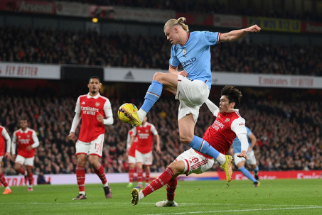 Video bóng đá Arsenal - Man City: Thảm họa phòng ngự, đại tiệc 4 bàn (Ngoại hạng Anh)