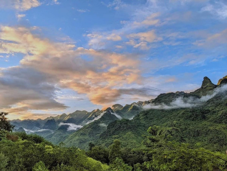 Du Già ở Hà Giang đang thu hút dân mê phượt - 3